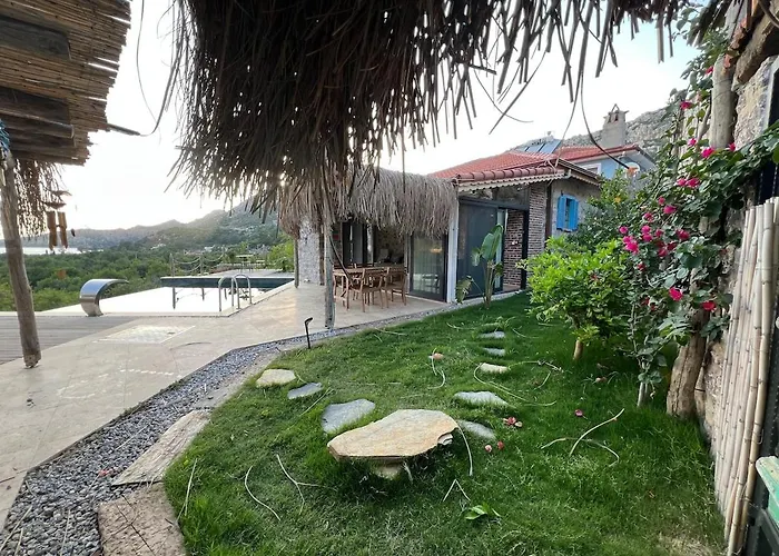 Masarya House Villa *