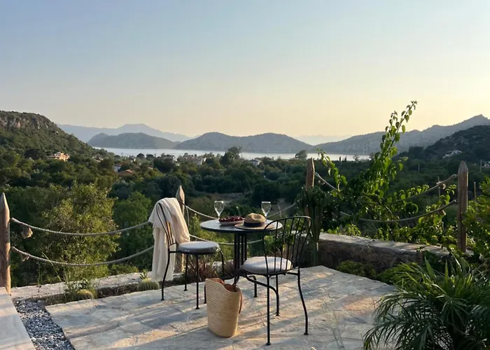 Masarya House Villa *